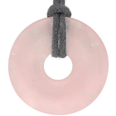 Abbildung von Lebensquelle Plus Rosenquarz Donut Ø 30 mm + Baumwollband Edelstein Anhänger Echte Heilsteinkette inkl. Band
