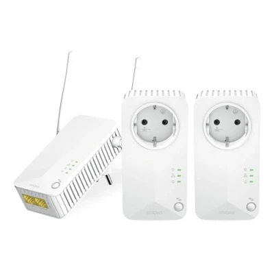 Abbildung von STRONG Powerline 600 Triple Wi Fi EU Set 2 Mbps + WLAN Adapter 300 Mbps, Fast Internetzugang integrierte Steckdose m Reichweite Für alle Router Hotspot Ethernet weiß
