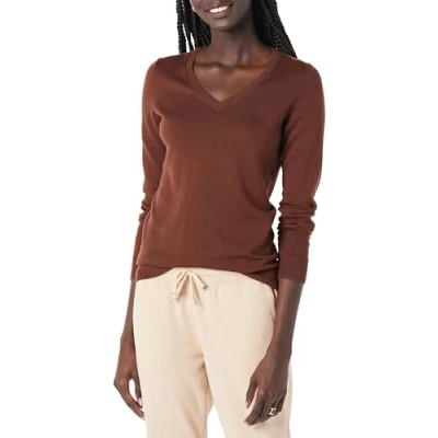 Abbildung von Amazon Essentials Damen Leichter, Langärmeliger Pullover Mit V Ausschnitt, Klassischer Schnitt (Erhältlich In Übergröße), Toffee Braun, S