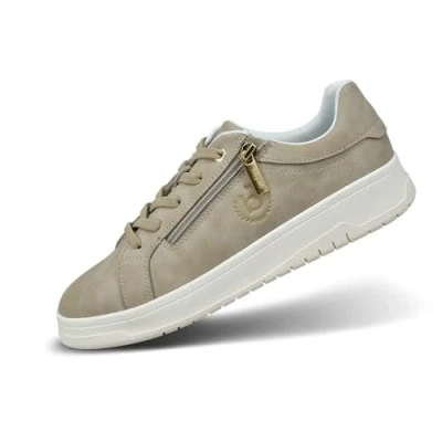 Abbildung von bugatti Damen Sandy Sneaker mit Metallreißverschluss, Logo Akzent, robusten Gummisohlen, bequemer Passform und vielseitigem Stil, Sand, 38 EU