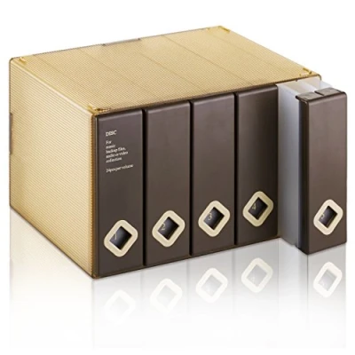 Abbildung von AhfuLife CD/DVD/Blu ray Aufbewahrung Boxen Farbenfrohe, DVD Box Platzsparende Transport Hüllen, CD Hüllen für Auto und Zuhause bis zu 120 Discs Ideal Geschenke (Braun)