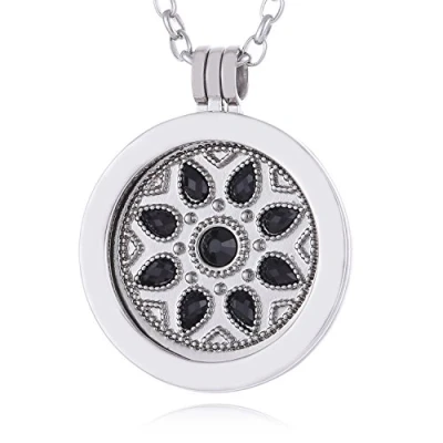 Abbildung von Morella Damen Halskette 70 cm Edelstahl mit Amulett und Coin 33 mm Blumenornament Silber schwarz in Schmuckbeutel