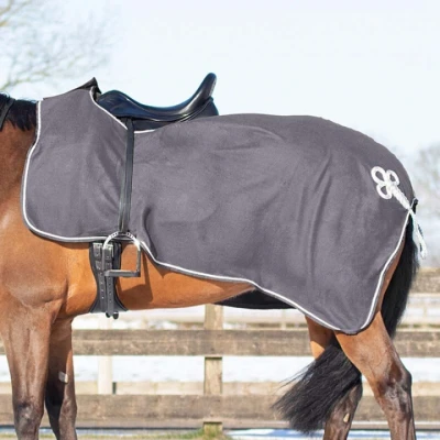 Abbildung von QHP Riding Rug Fleece Ornament