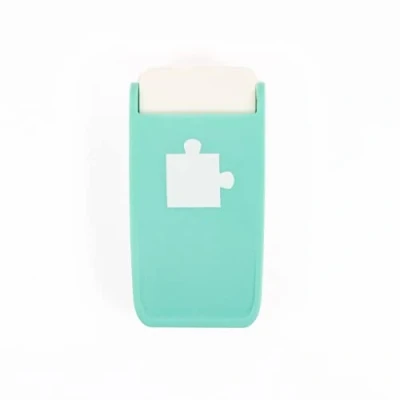 Abbildung von Craftelier Multimaterial Stanzschablone in Form von Puzzleteilen zum Dekorieren Scrapbooking und BastelProjekte Geeignet für verschiedene Materialien Puzzleteilgröße: 2,5 x cm