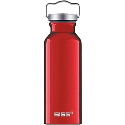 Abbildung von SIGG Alu Trinkflasche Original Rot Klimaneutral Zertifiziert Für Kohlensäurehaltige Getränke Geeignet Auslaufsicher Federleicht BPA frei Outdoor &amp; Camping Zubehör 0,5L