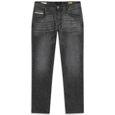 Abbildung von bugatti 5 Pocket Jeans, mit einem leichten Used Look