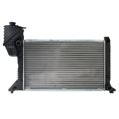 Abbildung von THERMOTEC D7M023TT Kühler, Motorkühlung für Fahrzeuge mit Klimaanlage 418 680 34 Schaltgetriebe Kühlrippen mechanisch gefügt