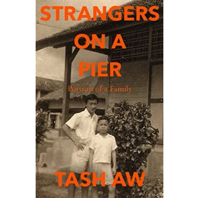 Abbildung von Strangers on a Pier: Portrait of Family