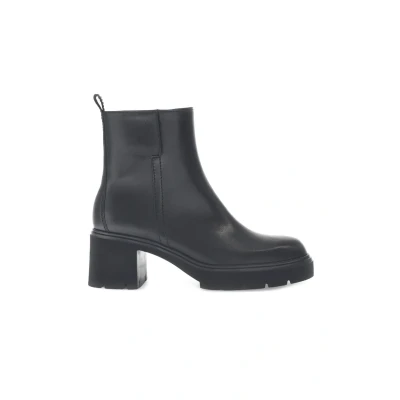 Abbildung von Gabor Stiefelette, Blockabsatz, Ankleboots, Businessboots mit dezenten Ziernähten