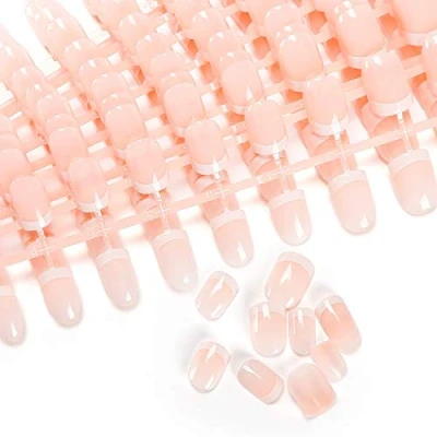 Abbildung von LIARTY 240 Stück Französisch Falsche Nägel Zum Aufkleben Kurz Natur Runde Holo Fake Nails für Damen und Frauen