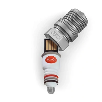 Abbildung von Audi 3221800600 Original Heritage Zündkerze USB Stick Speicherstick 8 GB Spark Plug, Silber/Weiß