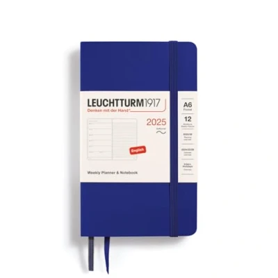 Abbildung von LEUCHTTURM1917 370767 Wochenkalender &amp; Notizbuch 2025, Pocket A6 Softcover 12 Monats Planer, liniert Ink, Englisch