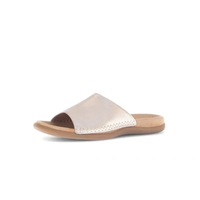 Abbildung von Gabor Damen Pantoletten, Frauen Slipper,Best Fitting,Gartenschuhe,Sommerschuhe,sommerclogs,Sandalen,Freizeitschuhe,Slides,Puder,43 EU / 9 UK