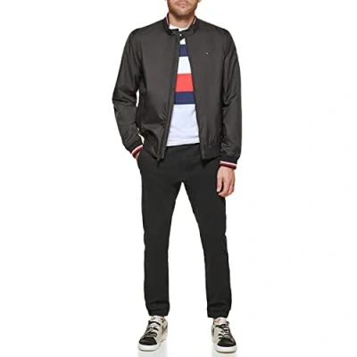 Abbildung von Tommy Hilfiger Herren Men&#039;s Lightweight Varsity Rib Knit Bomber Jacket Shell Jacke, Schwarzes Polyester, S