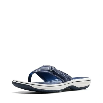 Abbildung von Clarks Damen Breeze SEA Flipflop, Navy Synthetic, 39 EU