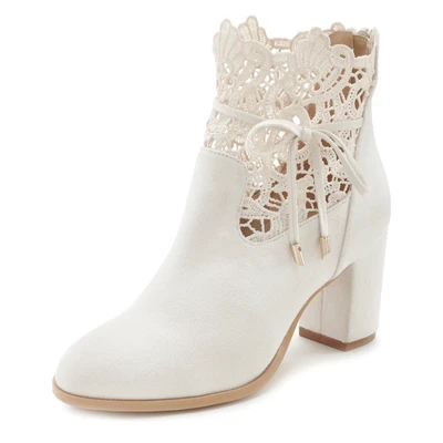 Abbildung von LASCANA High Heel Stiefelette, mit modischer Spitze und bequemen Blockabsatz, Ankle Boot, Stiefel