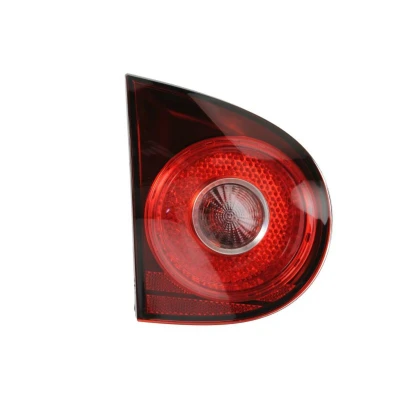 Abbildung von MAGNETI MARELLI 714028500712 Rückleuchte links H6W VOLKSWAGEN: Golf 5