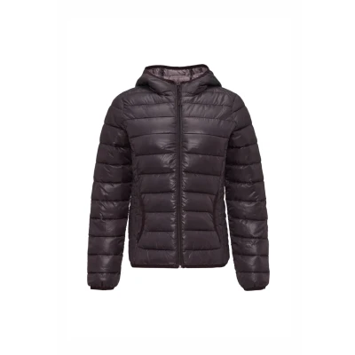 Abbildung von s.Oliver Damen 2147959 Steppjacke mit Kapuze, 4988 Lila, XS