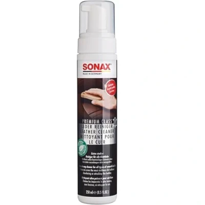 Abbildung von SONAX PREMIUM CLASS LederReiniger (250 ml) effektive und schnelle Reinigung für Glattleder ohne anzugreifen Art Nr. 02811410