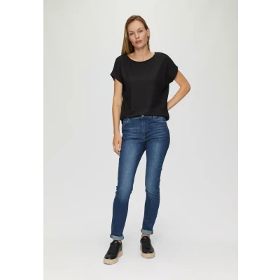 Abbildung von T Shirt mit Musterstruktur