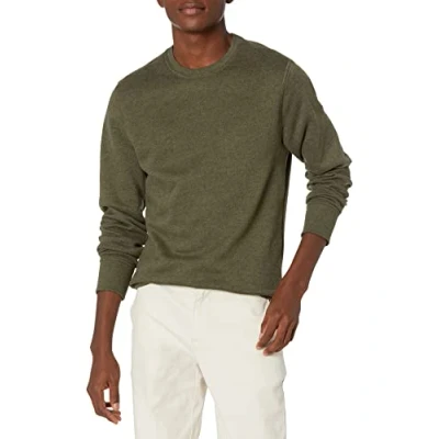 Abbildung von Amazon Essentials Herren Fleece Sweatshirt mit Rundhalsausschnitt (erhältlich in Big &amp; Tall), Olivenheide, XXL