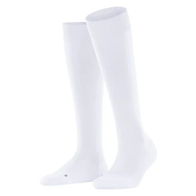 Abbildung von FALKE Damen Energizer W KH weiches Material mit Kompression 1 Paar Kniestrümpfe, Weiß (White 2009) Wadenumfang W2, 37 38