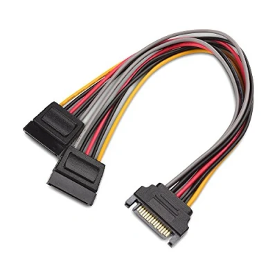 Abbildung von Cable Matters 3er Pack 15 Pin SATA Stromverteiler Kabel 20cm, Stromkabel Splitter