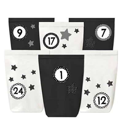 Abbildung von Papierdrachen Adventskalender zum Befüllen 24 Papiertüten in schwarz und weiß sowie Zahlenaufkleber (schwarz mit Sternen) Selbermachen Mini Set 113 Weihnachten