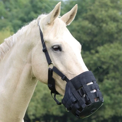 Abbildung von Shires Gras Maulkorb Comfort Schwarz Warmblut Agradi.deVerkauft von Agradi