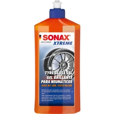 Abbildung von SONAX Xtreme Reifenglanz Gel (500 ml) verleiht Allen Reifentypen einen ultimativen, schwarzen Glanz Wet Look. Art. Nr. 02352410 544