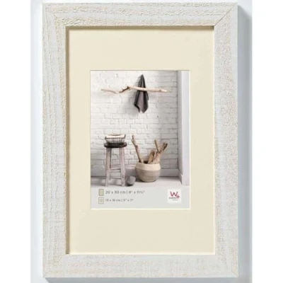 Abbildung von walther design Bilderrahmen polarweiss 20 x 30 cm mit Passepartout, Home Holzrahmen HO030V