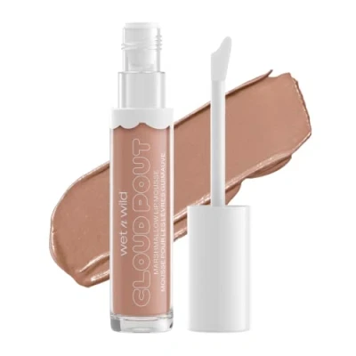 Abbildung von wet n wild, Cloud Pout Marshmallow Lip Mousse, matter, flüssiger Lippenstift 24 Stunden Halt, nicht trocknende und langanhaltende Formel, mit Arganöl, Avocadoöl Vitamin E, Fluffernutter