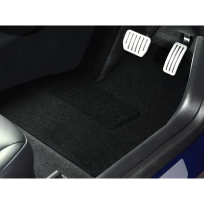 Abbildung von Passgenaues Auto Fußmatten Set, kompatibel/Ersatz für Mazda 6 (20082013), Velours Teppichmatten, mit Fersenpolster, rutschfest
