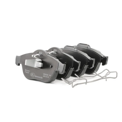 Abbildung von BREMBO P 68 040 Bremsbelagsatz exkl. Verschleißwarnkontakt mit Kolbenclip Zubehör RENAULT: SCENIC 2, GRAND 2