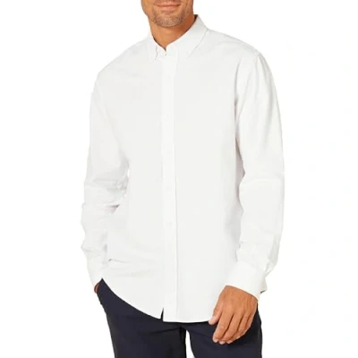Abbildung von Amazon Essentials Herren Langärmliges Oxford Hemd mit normaler Passform, Weiß, XS