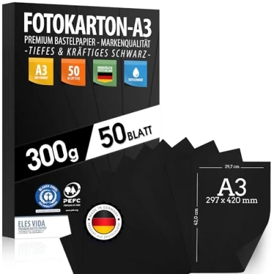 Abbildung von 50 Blatt SCHWARZER Bastelkarton 300g/m² PREMIUM PAPIER Tiefschwarz DIN A3 Druckerpapier Schwarz unbedruckt für Fotografie, Präsentationen, Basteln, FOTOKARTON, Karton MADE IN GERMANY