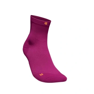 Abbildung von BAUERFEIND Women&#039;s Run Ultralight Mid Cut Socks Laufsocken, Berry, 41 43