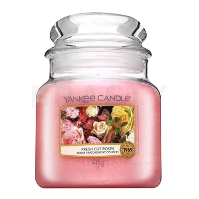 Abbildung von Yankee Candle Fresh Cut Roses Duftkerze 411 Gramm