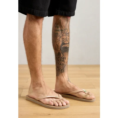 Abbildung von Havaianas Unisex Brasil Logo Flipflop, Rose Gold, 35/36 EU