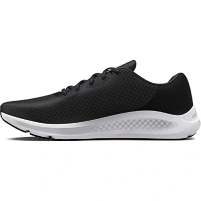 Abbildung von Under Armour Herren UA Charged Pursuit 3 Laufschuhe