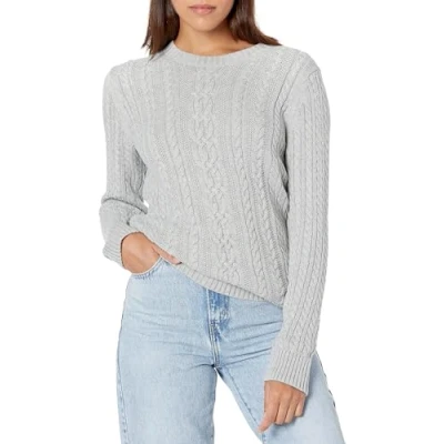 Abbildung von Amazon Essentials Damen Fisherman Cable Langarm Pullover mit Rundhalsausschnitt (in Übergröße erhältlich), Hellgrau Meliert, S