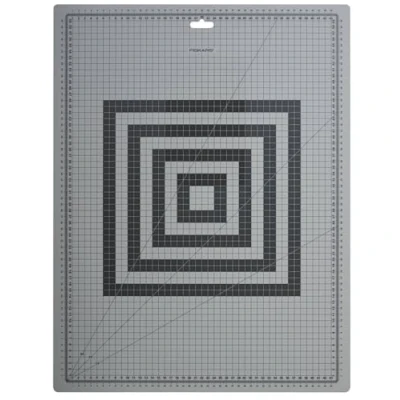 Abbildung von Fiskars A2 Schneidematte, 45 cm x 60 cm, Schnittfest, 1003895