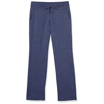 Abbildung von Amazon Essentials Damen Jogginghose aus Fleece mit geradem Bein in normaler Passform (in Übergrößen erhältlich), Marineblau Heidekraut, M