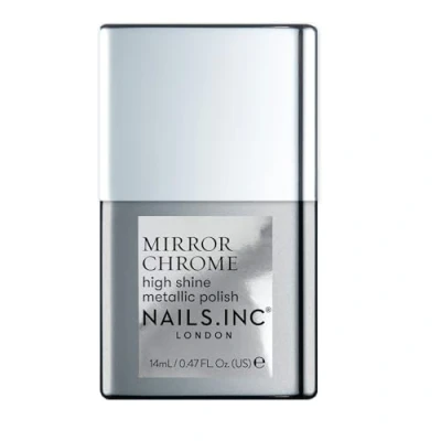Abbildung von Nails Inc SILVER SERVED Mirror Chrome Nagellack Hochglänzendes spiegelndes, chromfarbenes Finish Silber Vegan, Tierversuchsfrei &amp; Langanhaltend Perfekte Maniküre