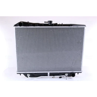 Abbildung von NISSENS 63117 Kühler, Motorkühlung Aluminium 425 608 32 Kühlrippen gelötet
