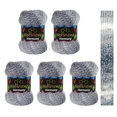 Abbildung von 5 x 100g Wollbiene Harmony Batik 500 Gramm mit Farbverlauf 30% Baumwolle mehrfarbig Multicolor Strickwolle Häkelwolle Wolle Ganzjahreswolle (8090 dunkelgrau grau weiß)