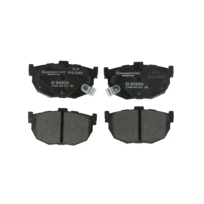 Abbildung von BOSCH 0 986 424 418 Bremsbelagsatz Low Metallic mit akustischer Verschleißwarnung Anti Quietsch Blech HYUNDAI: Coupe II, COUPE, NISSAN: MAXIMA 2