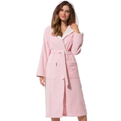 Abbildung von Morgenstern Bademantel für Damen aus Baumwolle mit Kapuze in Rosa Sauna wadenlang Haus Mantel Cotton Größe XS Leonie