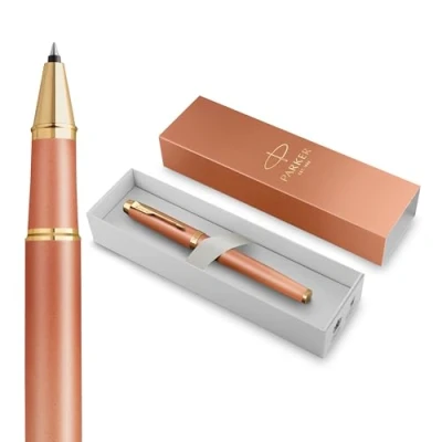 Abbildung von Parker IM Writing Rituals Tintenroller Gehäuse in lebhaftem Orange mit Farbverlauf und goldenen Zierteilen feine Spitze schwarze Tinte Geschenkbox