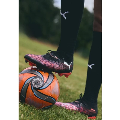 Abbildung von Puma Future 8 Match FG/AG Fußballschuh Nocken, Damen, Größe: 36, Black/white/glowing red Schuhe